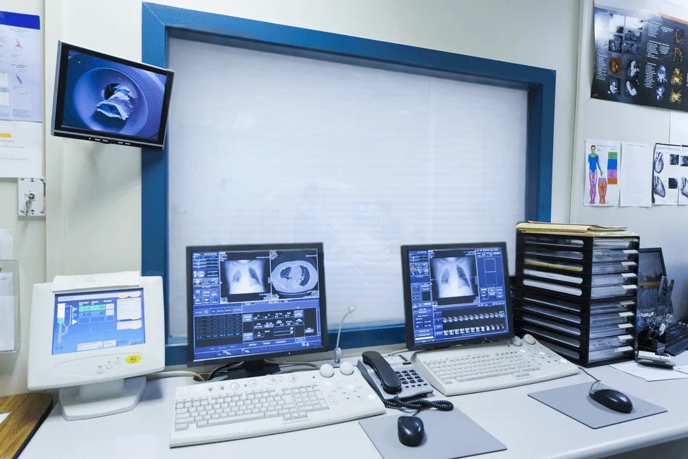 healthcare-smart-glass-off